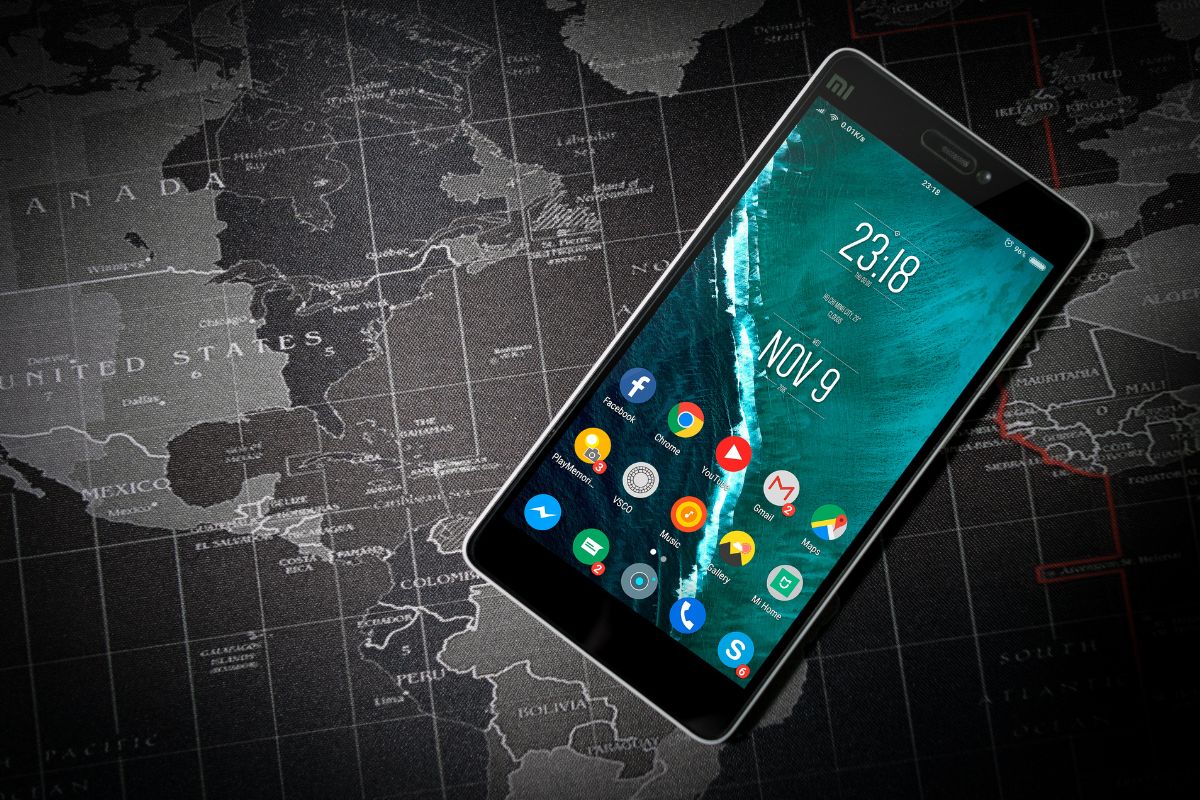 A Xiaomi já é a 3ª marca de celulares mais vendida no Brasil. Entenda o motivo