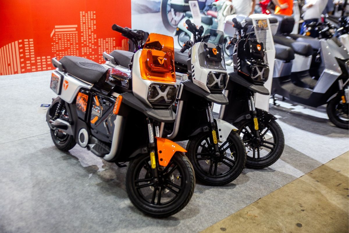 Yadea estreia scooter elétrica GFX6 no Rio e anuncia expansão no Brasil
